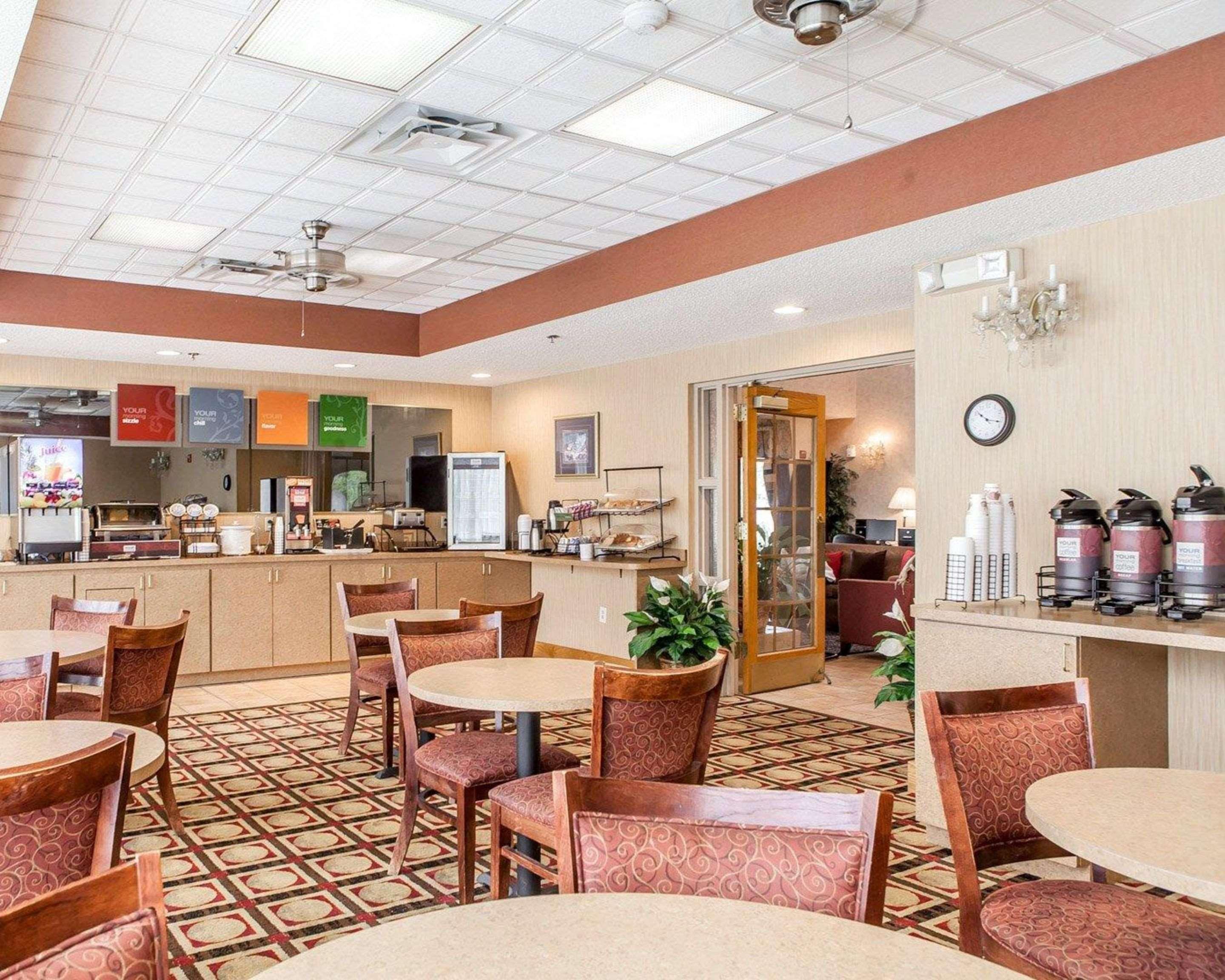 Econo Lodge Newport Exterior photo